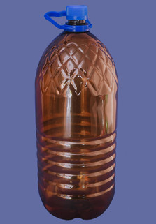 Пластиковая бутылка 3 л. (коричневый, ребристая)